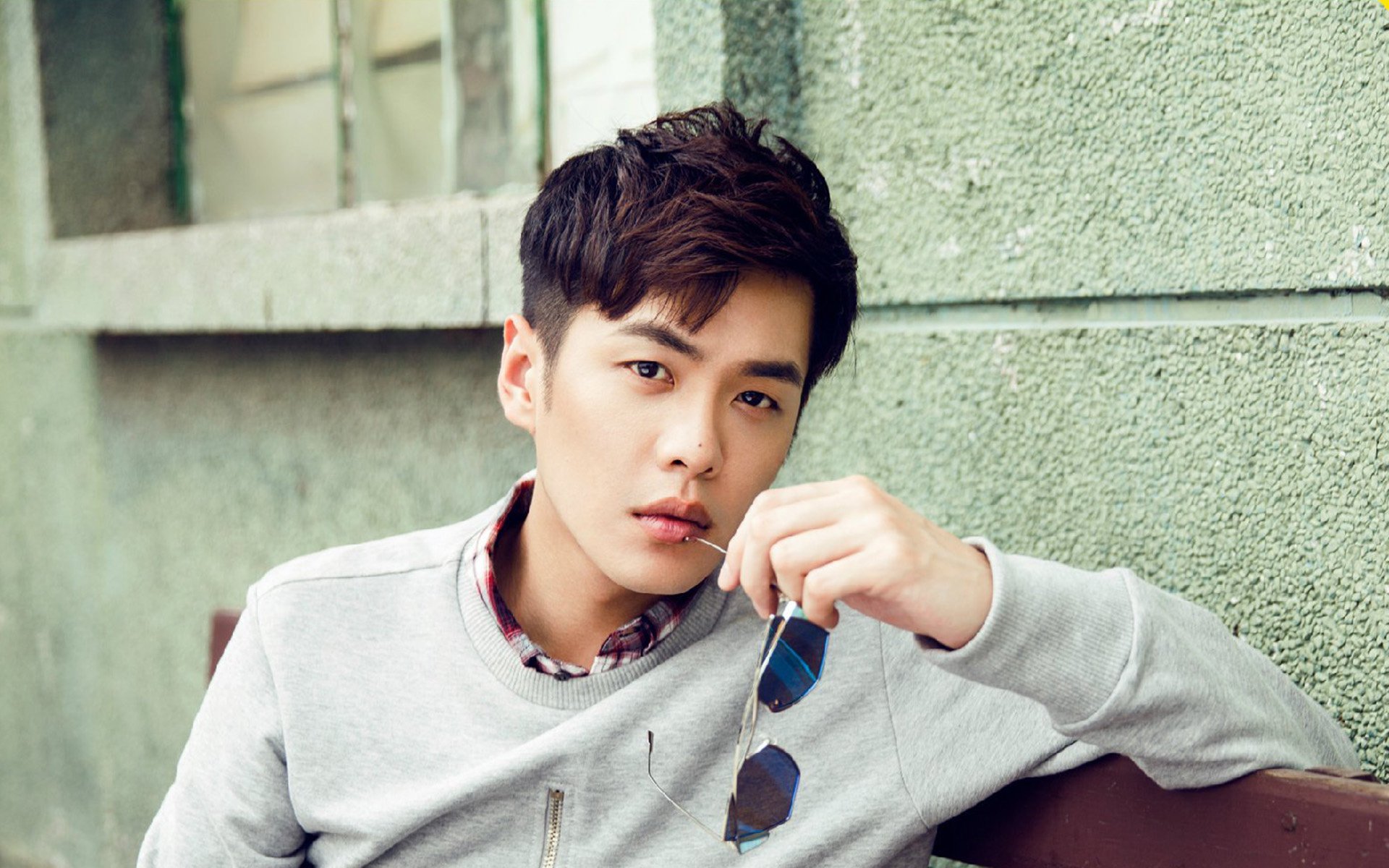 爱游戏电竞官网-热火逆转森林狼，季后赛首轮中巴特勒完成三双，森林狼巴特勒球衣