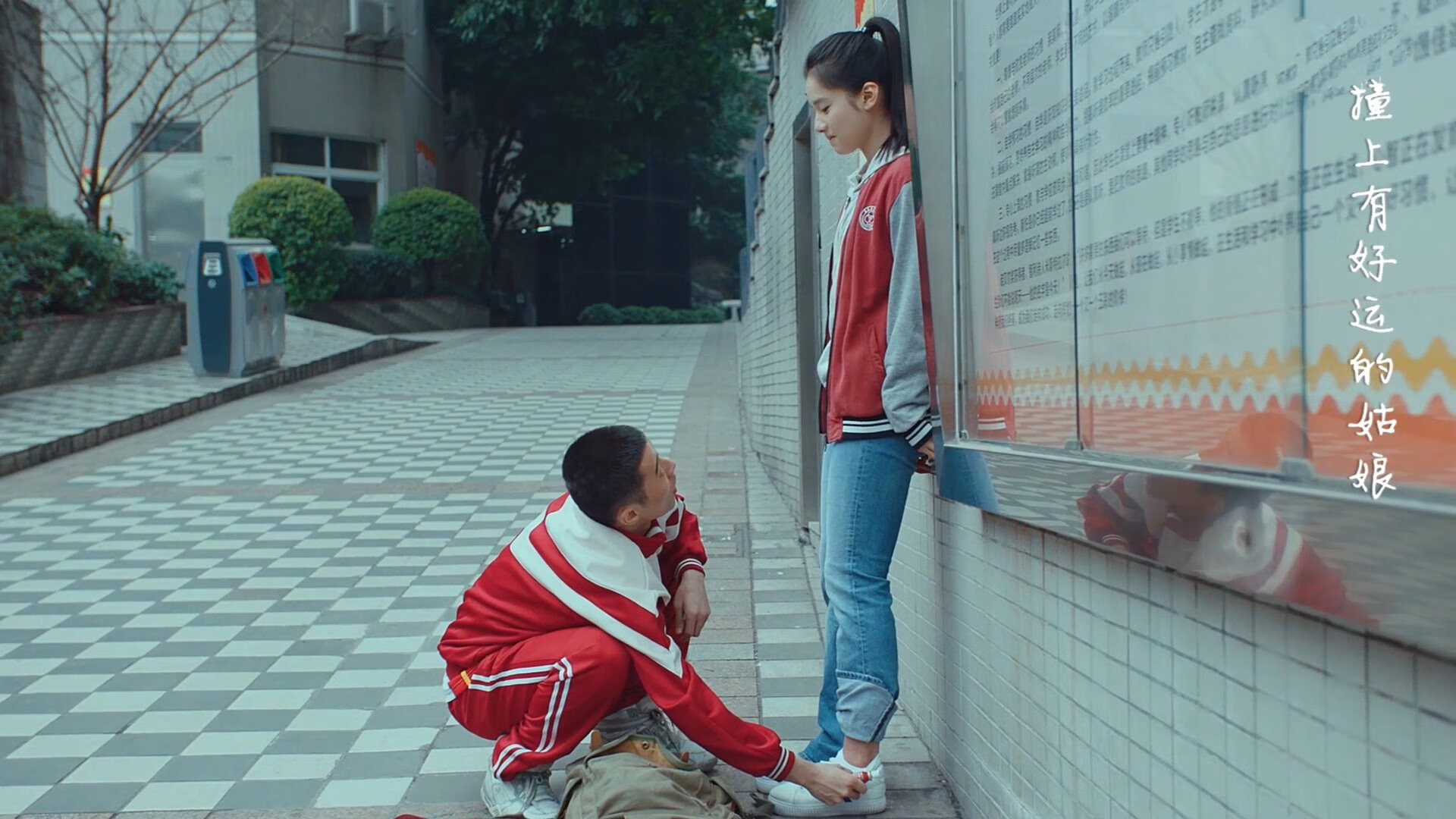 特色足球旅游纪念品广受欢迎,带动地方特色经济,足球特产